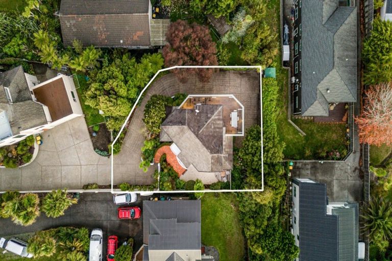 Photo of property in 2/24 Carlisle Road, Browns Bay, Auckland, 0630