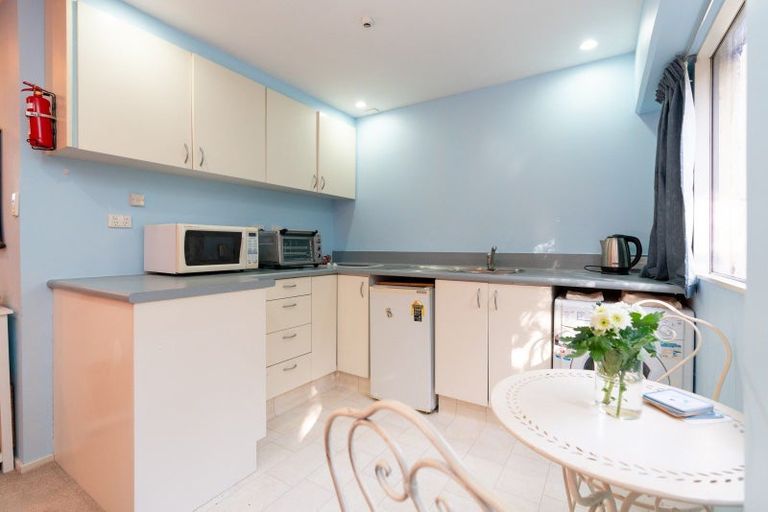 Photo of property in Capital Hill Apartments, 12/54 Hill Street, Thorndon, Wellington, 6011