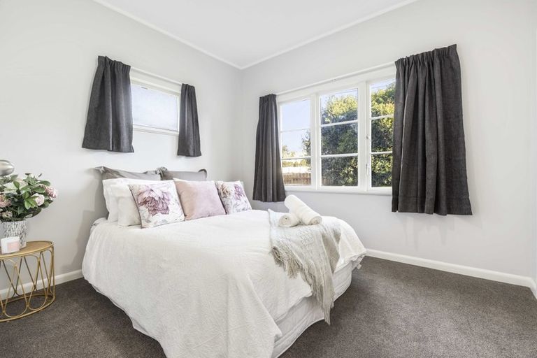 Photo of property in 34 Hillcrest Road, Hillcrest, Hamilton, 3216