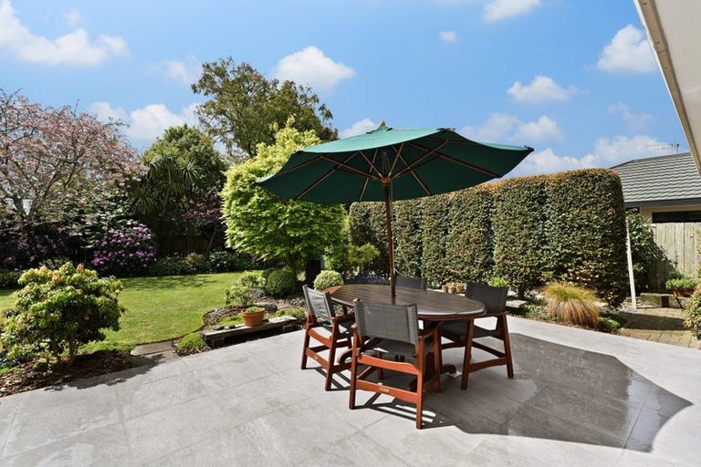 Photo of property in 5 Fernwater Place, Flagstaff, Hamilton, 3210