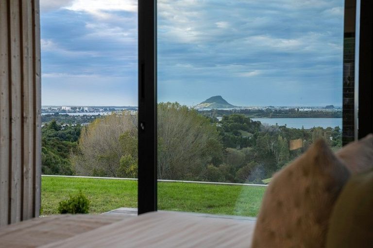 Photo of property in 23 Te Auhi Way, Welcome Bay, Tauranga, 3112