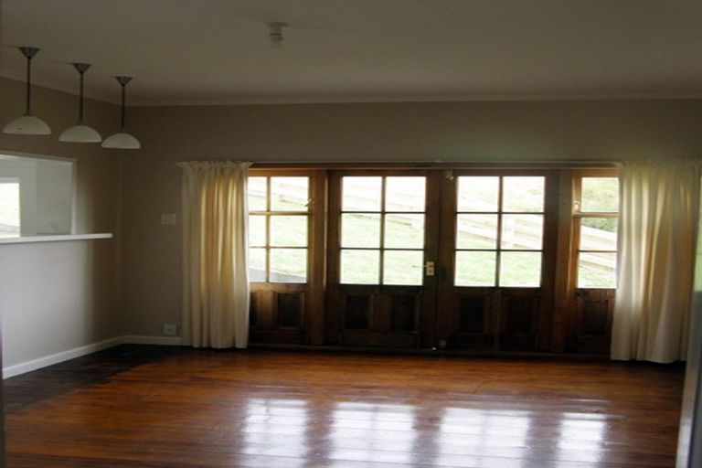 Photo of property in 24 Imperial Terrace, Melrose, Wellington, 6022