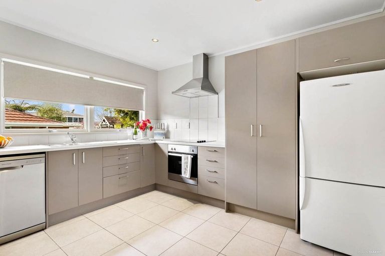 Photo of property in 6 Lakeside Drive, Pahurehure, Papakura, 2113