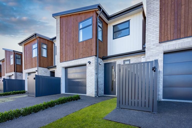 Photo of property in 10/102 Swayne Road, Cambridge, 3434