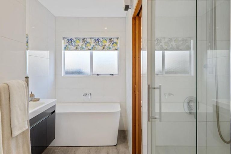 Photo of property in 16 Herbs Place, Cashmere, Christchurch, 8022