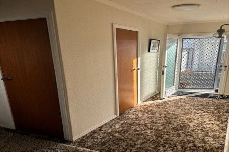 Photo of property in 48 Kings Crescent, Hutt Central, Lower Hutt, 5010