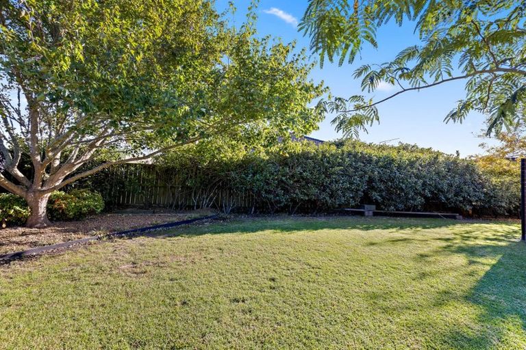 Photo of property in 41 Chic Gardens, Parakai, 0830