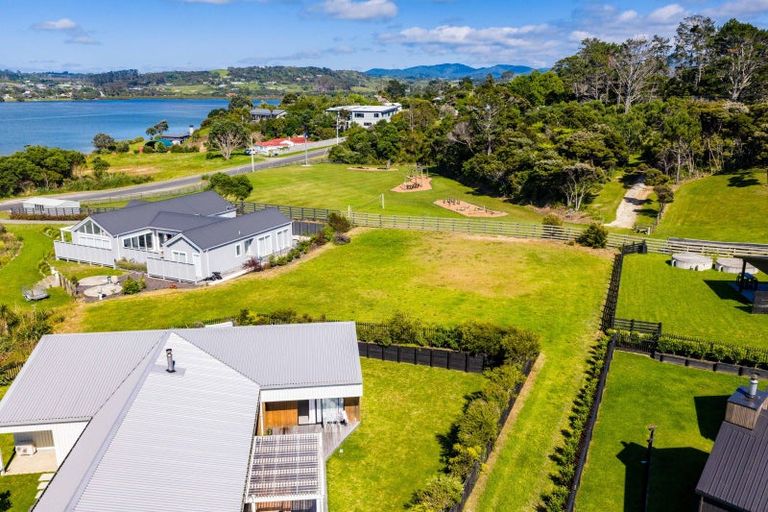 Photo of property in 135 Estuary Drive, Mangawhai Heads, Mangawhai, 0505