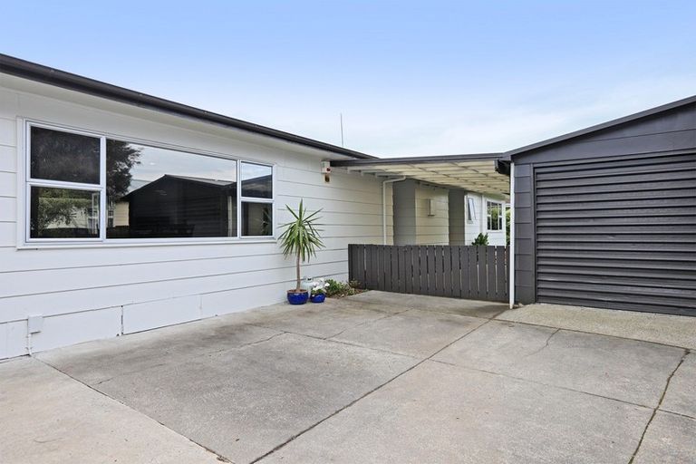 Photo of property in 15 Travis Street, Taradale, Napier, 4112