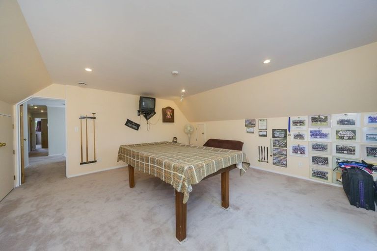 Photo of property in 22 Hanmer Place, Highbury, Palmerston North, 4412