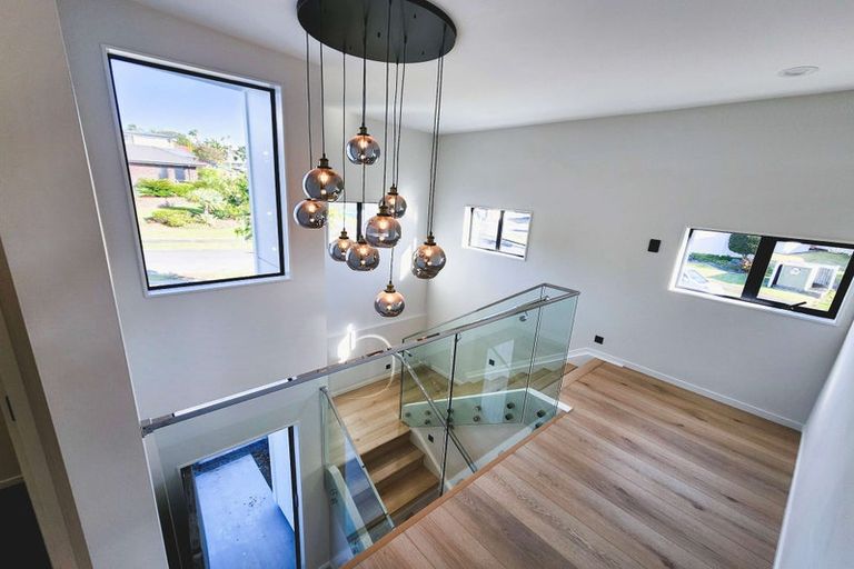 Photo of property in 2 Embling Place, Eastern Beach, Auckland, 2012