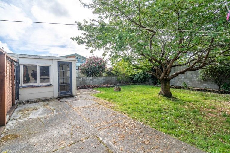 Photo of property in 2 Exmouth Street, Waverley, Invercargill, 9810