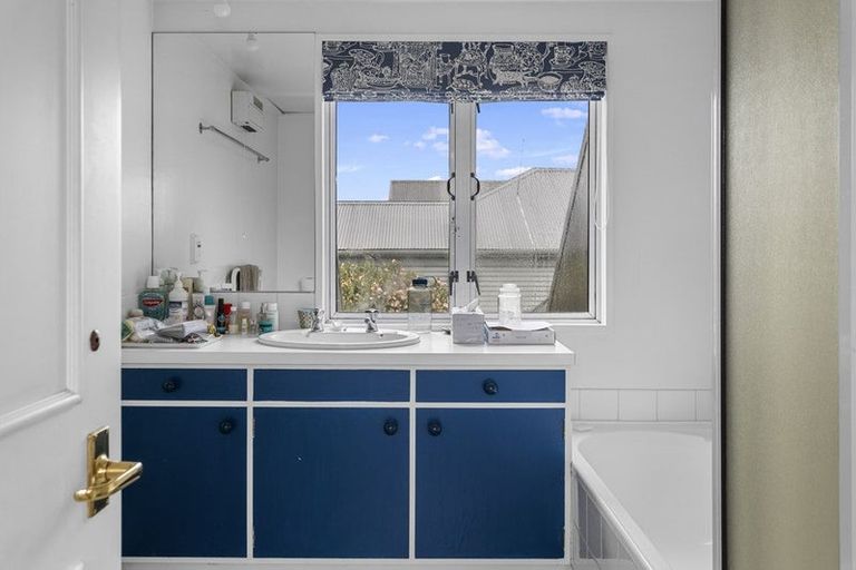 Photo of property in 22 Clissold Street, Merivale, Christchurch, 8014