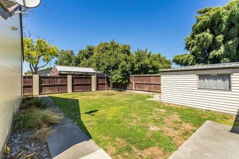 Photo of property in 5 Loreto Place, Hornby, Christchurch, 8042