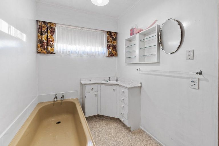 Photo of property in 22 Mckee Avenue, Fenton Park, Rotorua, 3010