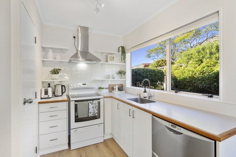 Photo of property in 2a Trinity Place, Paraparaumu Beach, Paraparaumu, 5032