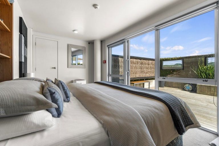 Photo of property in 88 Wallis Street, Raglan, 3225