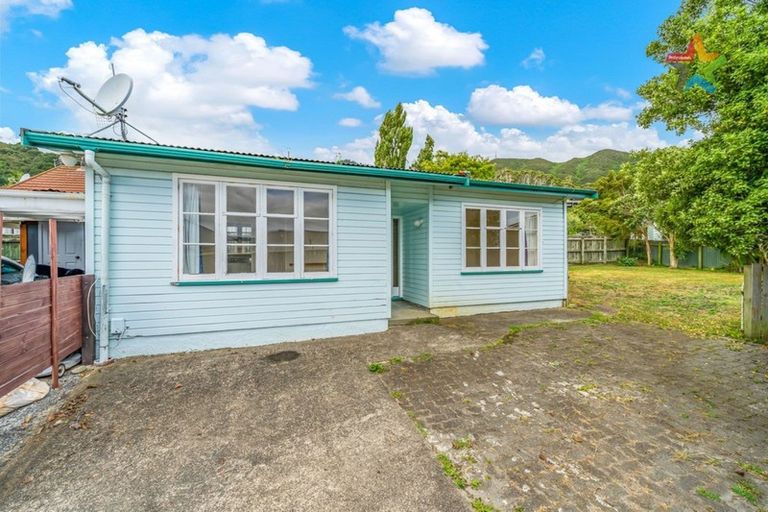 Photo of property in 85b Wilkie Crescent, Naenae, Lower Hutt, 5011