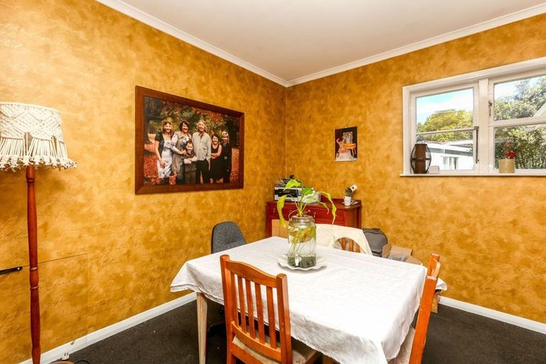 Photo of property in 11 Tothill Street, Frankleigh Park, New Plymouth, 4310