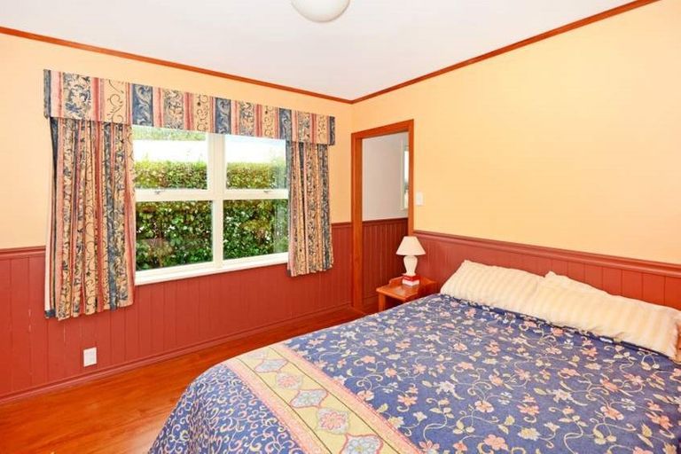 Photo of property in 50 Moore Street, Hillcrest, Auckland, 0627