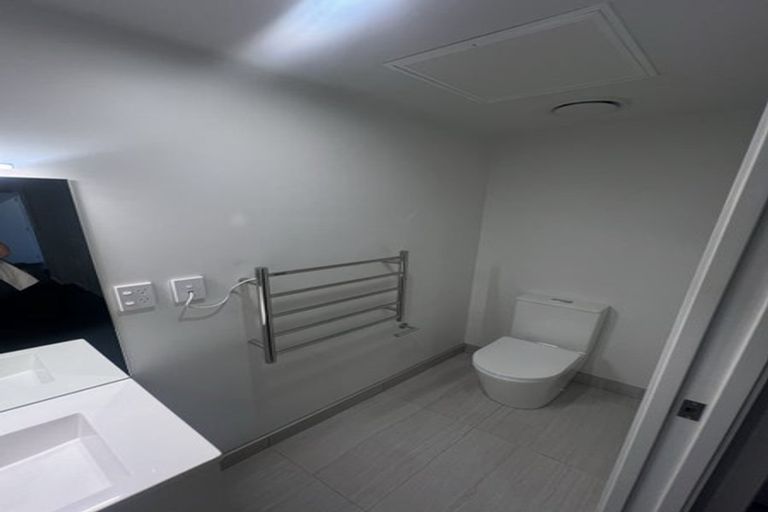 Photo of property in 14 Te Puketoka Lane, Mangere, Auckland, 2022