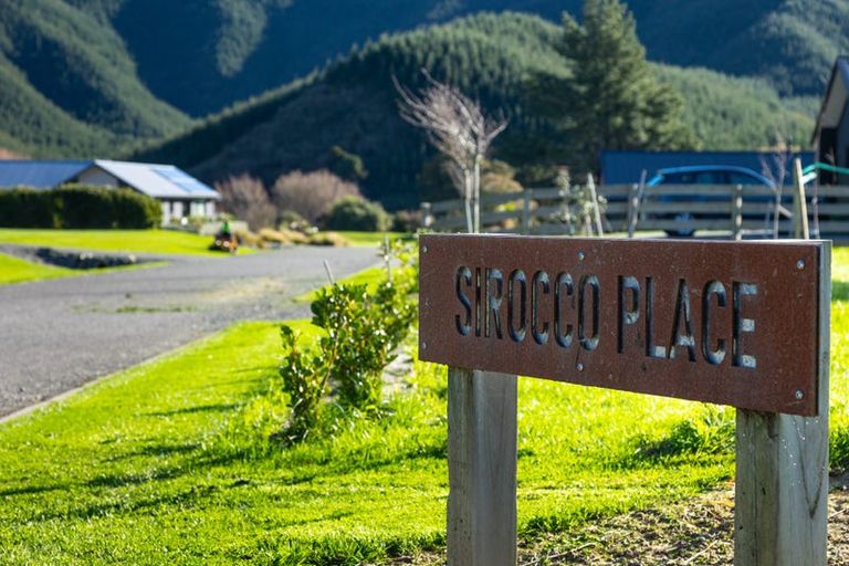 Photo of property in Koromiko Airpark, 6 Sirocco Place, Koromiko, Picton, 7273