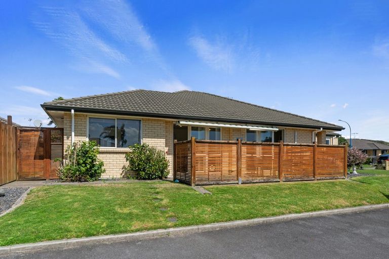 Photo of property in 12 Beachmere Place, Papamoa Beach, Papamoa, 3118