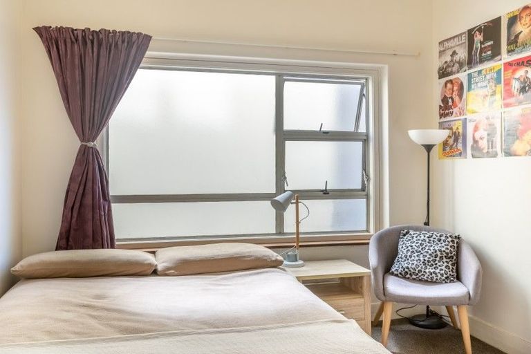 Photo of property in 2/193 The Terrace, Wellington Central, Wellington, 6011