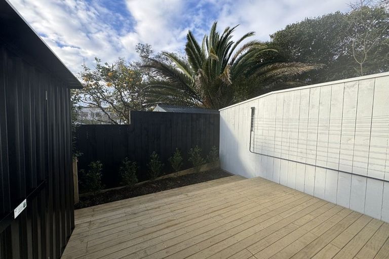Photo of property in 8/5 Preston Avenue, Henderson, Auckland, 0610