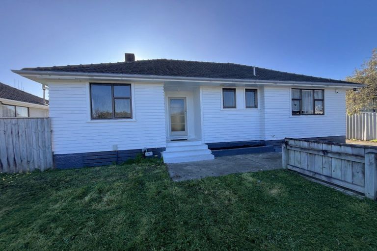Photo of property in 11 Bristol Crescent, Roslyn, Palmerston North, 4414