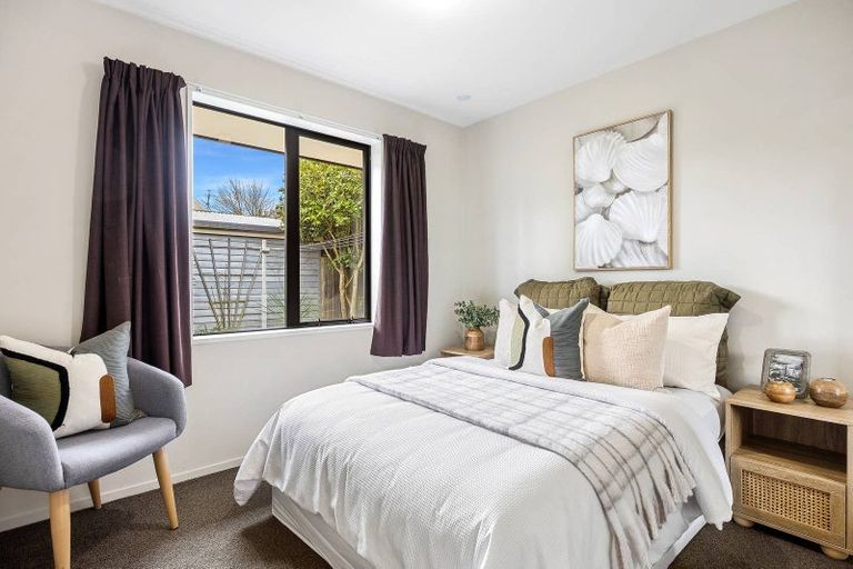 Photo of property in 2/112 Edward Avenue, Edgeware, Christchurch, 8013