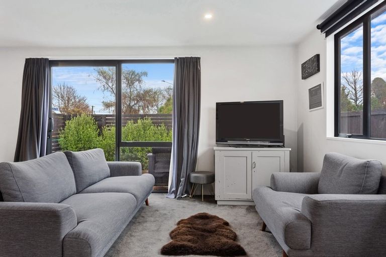 Photo of property in 82 Grants Road, Papanui, Christchurch, 8053