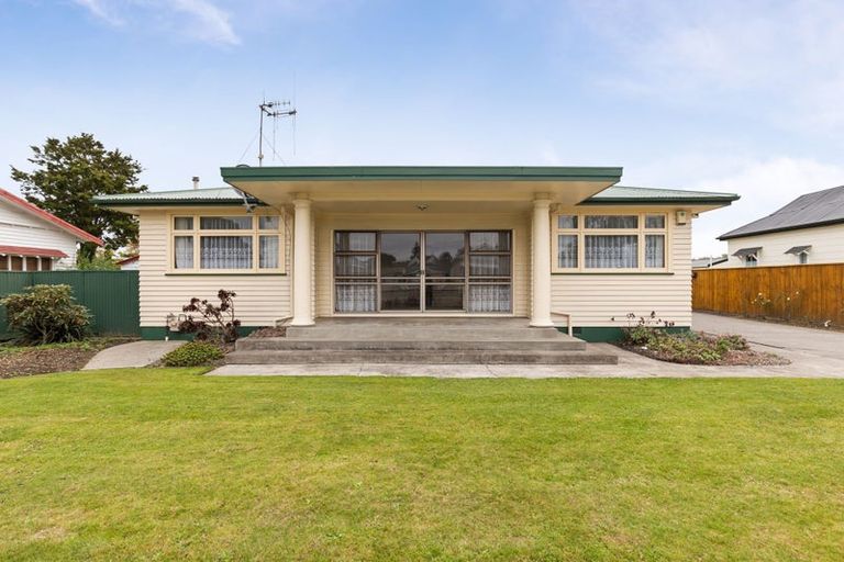 Photo of property in 301 Featherston Street, Palmerston North, 4410