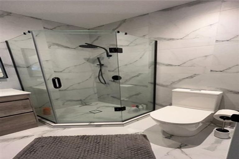 Photo of property in 33 Coast Garden Drive, Hobsonville, Auckland, 0616