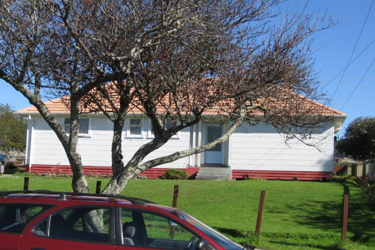 Photo of property in 35 Crown Crescent, Otara, Auckland, 2023