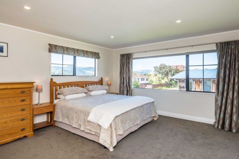 Photo of property in 42 Hicks Crescent, Waikanae Beach, Waikanae, 5036