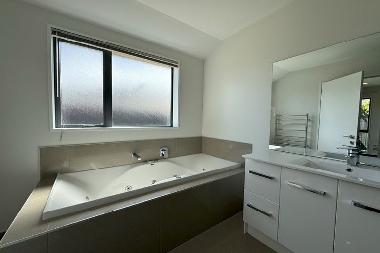 Photo of property in 75 Buckhurst Avenue, Wigram, Christchurch, 8042