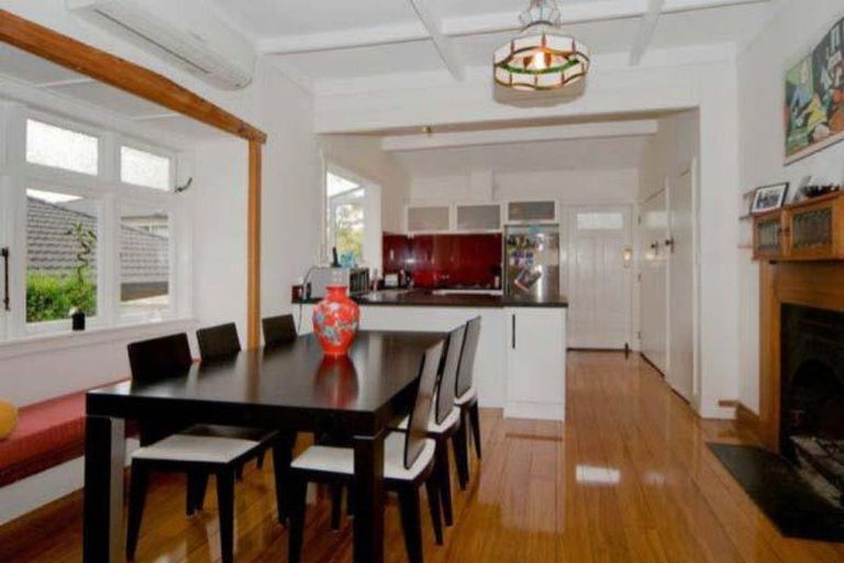 Photo of property in 13a Irirangi Road, Greenlane, Auckland, 1061