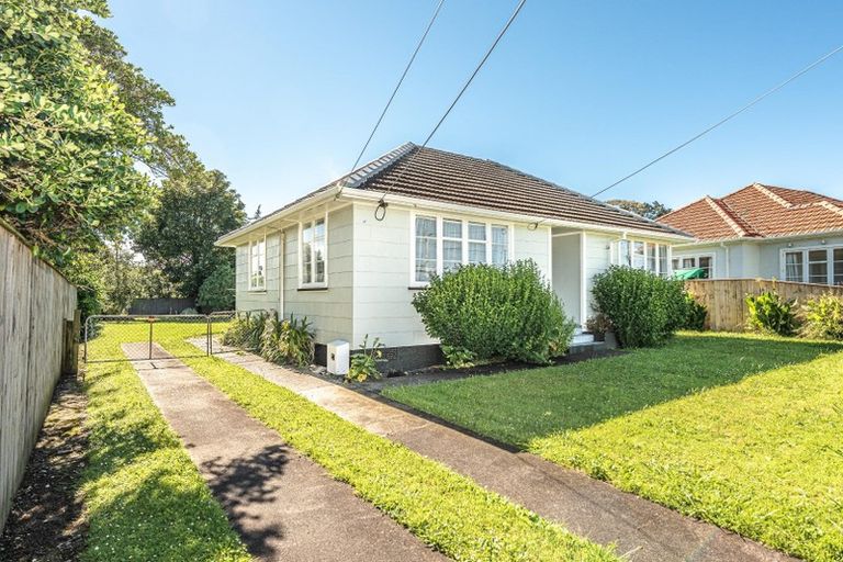Photo of property in 1 Matarawa Street, Whanganui East, Whanganui, 4500