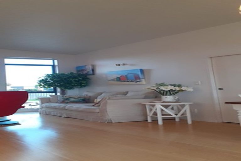 Photo of property in 64 Mary-ellen Place, Coromandel, 3506