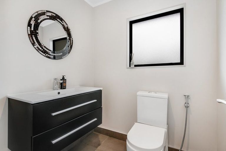 Photo of property in 5 Onewhero Road, Kaukapakapa, Warkworth, 0984