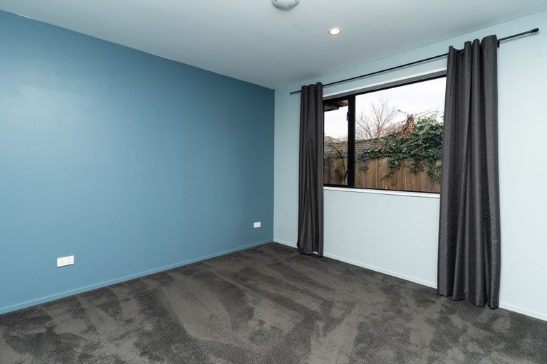 Photo of property in 67 Withells Road, Avonhead, Christchurch, 8042