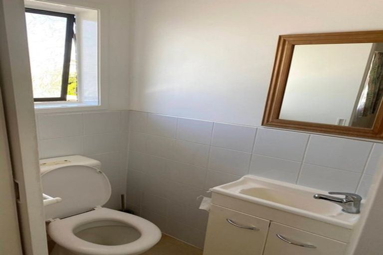 Photo of property in 2/53 Butley Drive, Farm Cove, Auckland, 2012