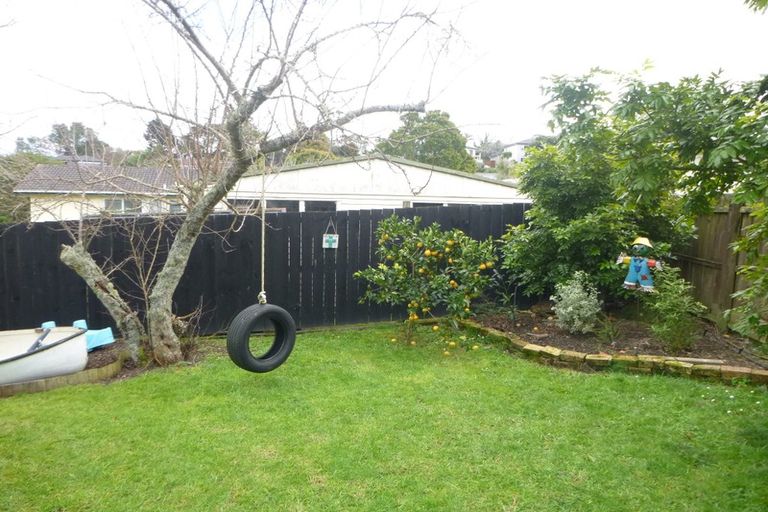 Photo of property in 17 Clyma Place, Massey, Auckland, 0614