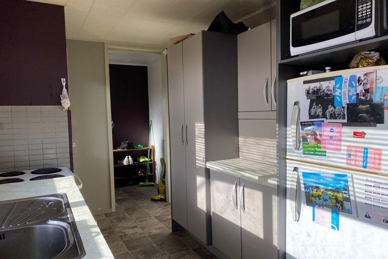 Photo of property in 23 High Street East, Waitara, 4320