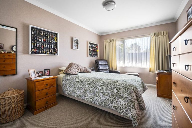 Photo of property in 27a Knowles Street, Terrace End, Palmerston North, 4410