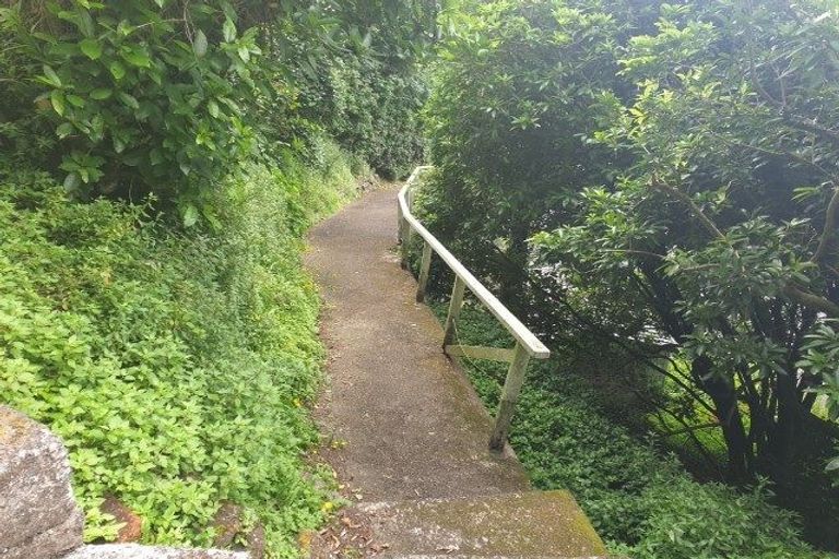 Photo of property in 164 Glenmore Street, Northland, Wellington, 6012