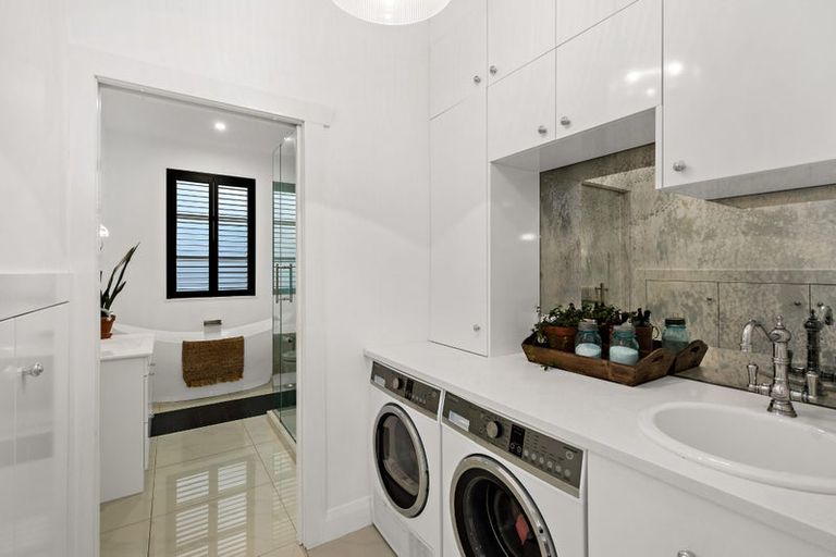 Photo of property in 5 Riverlea Road, Whenuapai, Auckland, 0618