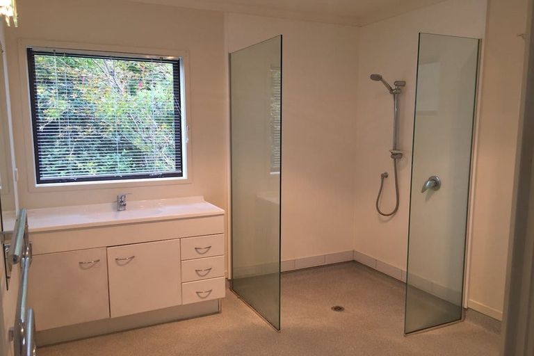 Photo of property in 120 Puketapu Road, Taradale, Napier, 4112