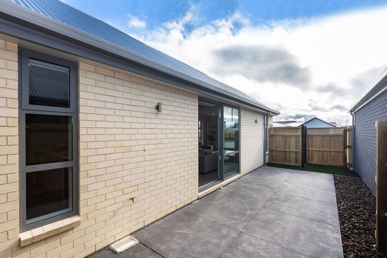 Photo of property in 20 Lussa Close, Broomfield, Christchurch, 8042